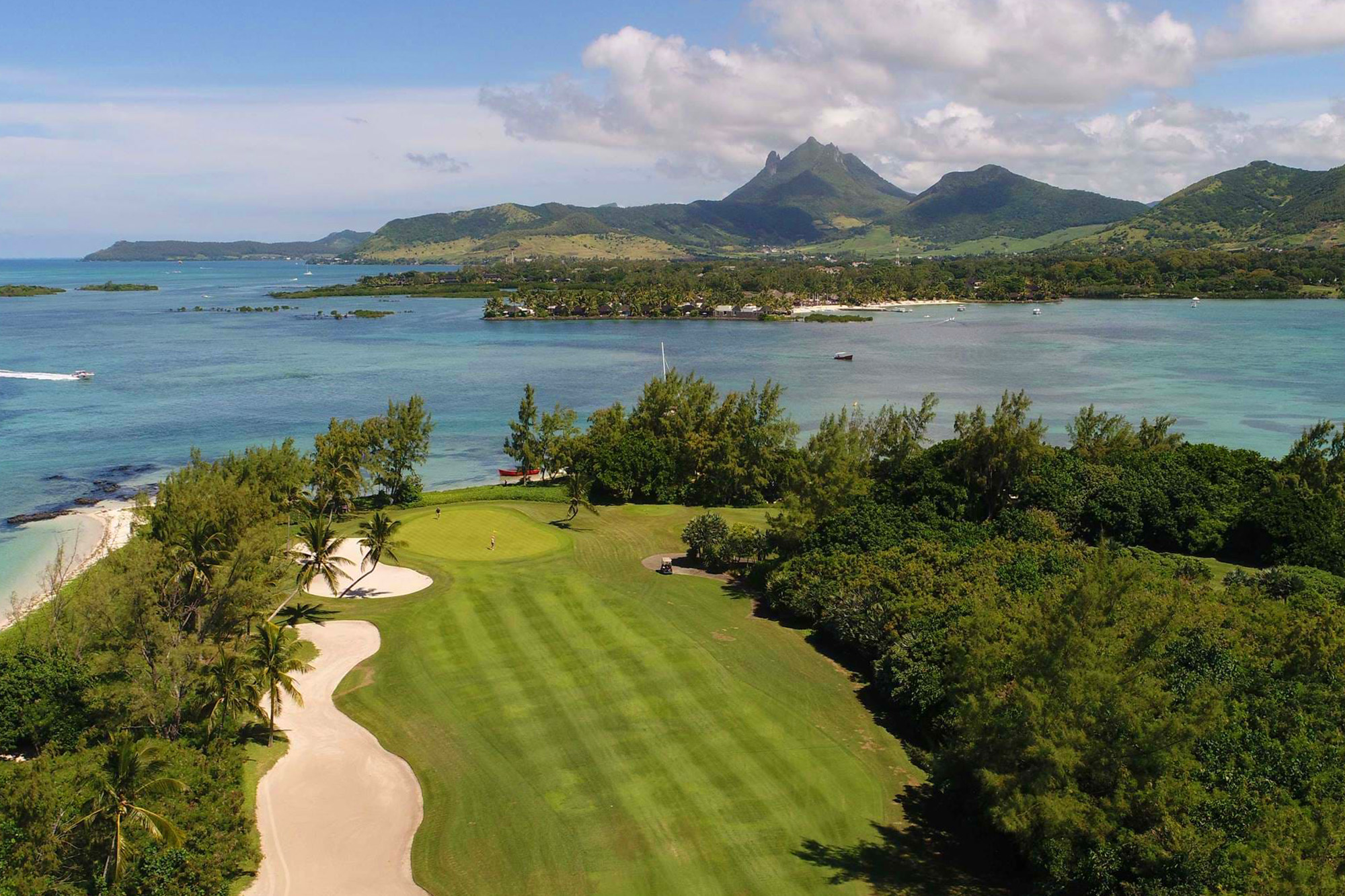 Soleil, luxe et performance : l'Art du Golf à l'Île Maurice