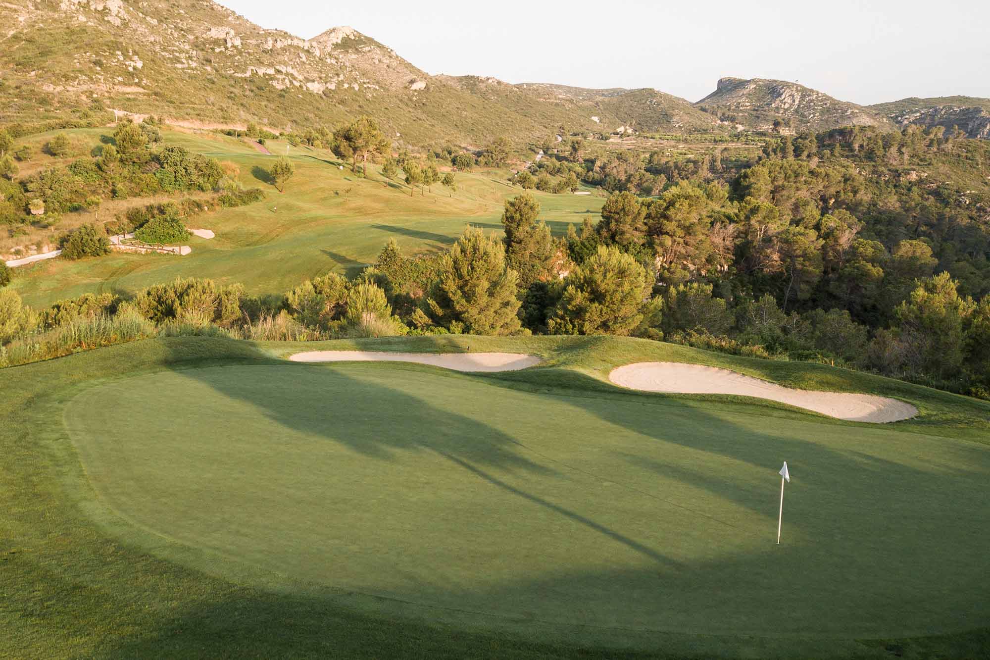 Voyagez et jouez au golf dans des lieux de rêve